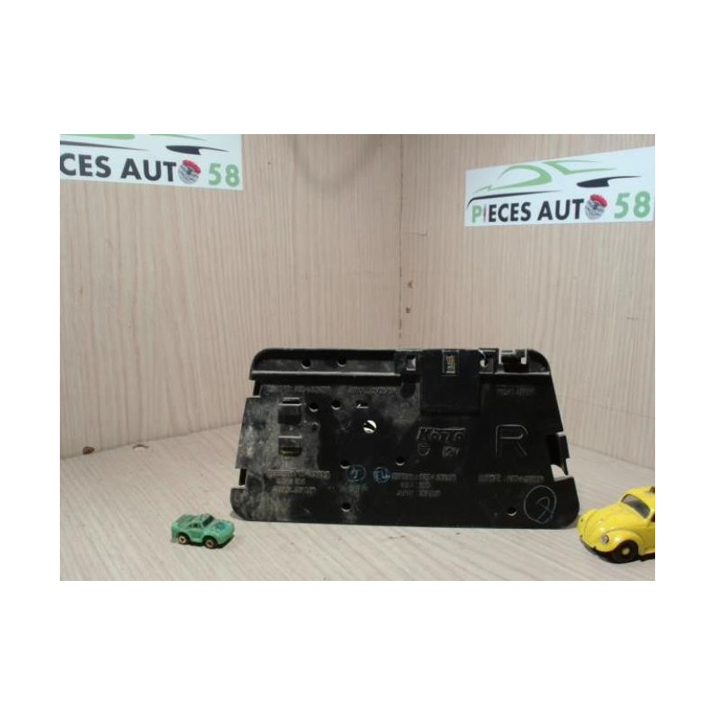 Platine feu arriere droit TOYOTA  d’occasion