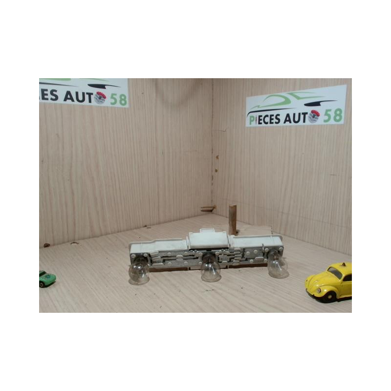 Platine feu arriere gauche RENAULT  d’occasion