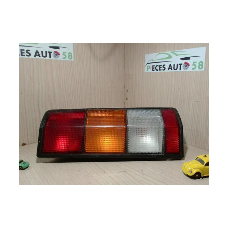 Feu arriere principal droit (feux) RENAULT  d’occasion