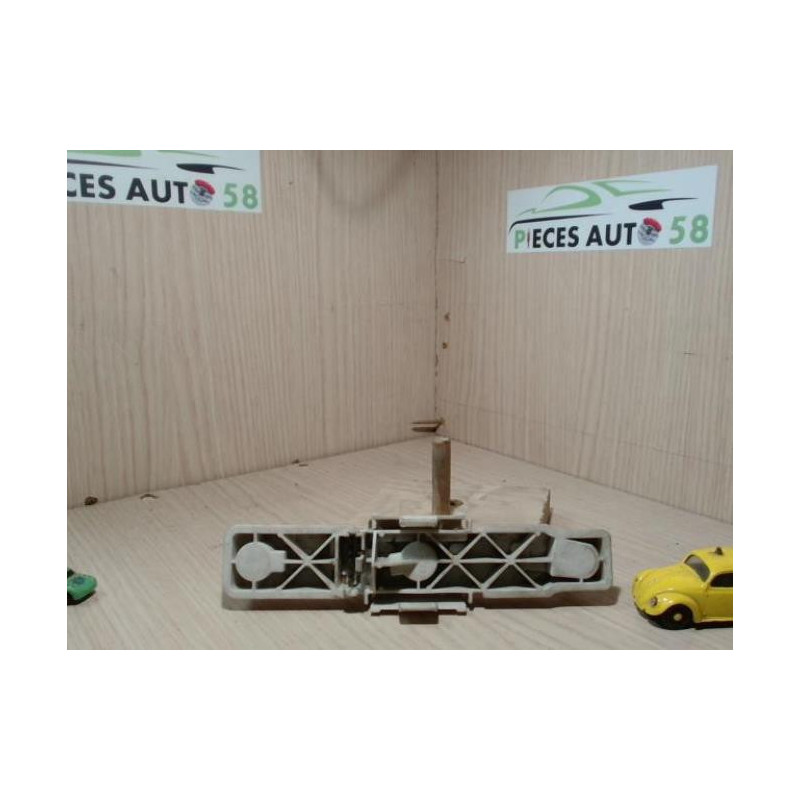 Platine feu arriere droit RENAULT  d’occasion