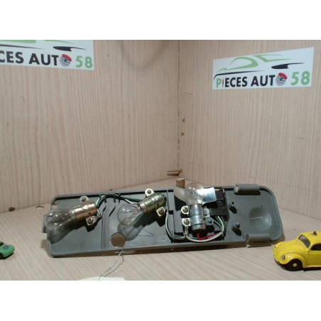 Platine feu arriere droit TOYOTA  d’occasion