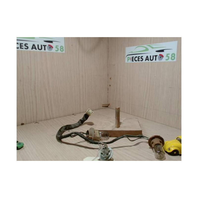 Platine feu arriere droit TOYOTA RAV4 2 PHASE 1 d’occasion