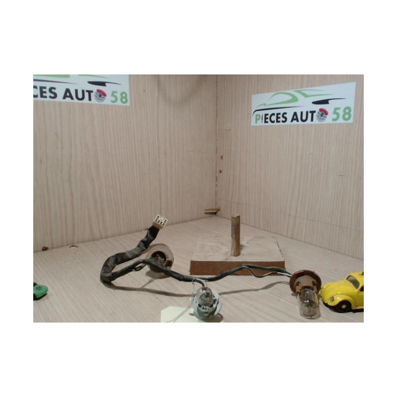 Platine feu arriere droit TOYOTA RAV4 2 PHASE 1 d’occasion