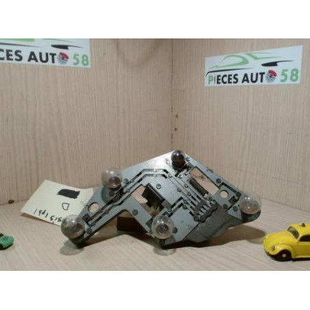 Platine feu arriere droit TOYOTA AVENSIS 1 PHASE 1 d’occasion