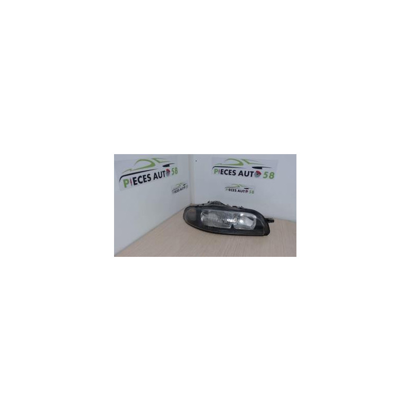 Optique avant principal droit (feux)(phare) FIAT BRAVA d’occasion