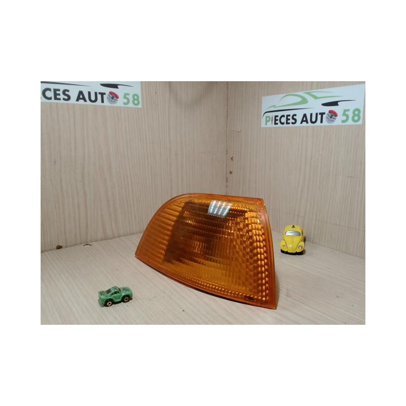 Optique avant secondaire droit (feux)(clignotant) FIAT  d’occasion