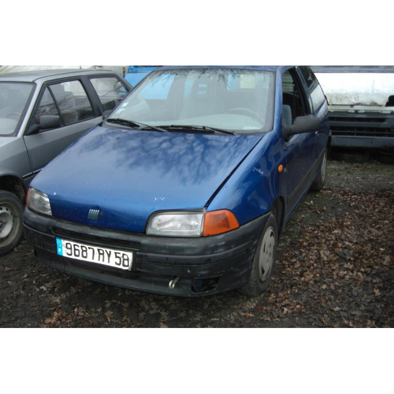 Optique avant secondaire droit (feux)(clignotant) FIAT  d’occasion