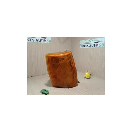 Optique avant secondaire gauche (feux)(clignotant) FIAT UNO PHASE 1 d’occasion