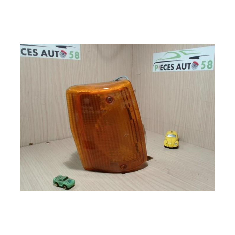 Optique avant secondaire gauche (feux)(clignotant) FIAT UNO PHASE 1 d’occasion