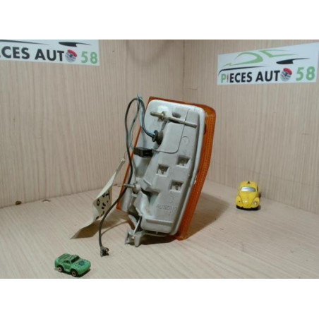 Optique avant secondaire gauche (feux)(clignotant) FIAT UNO PHASE 1 d’occasion