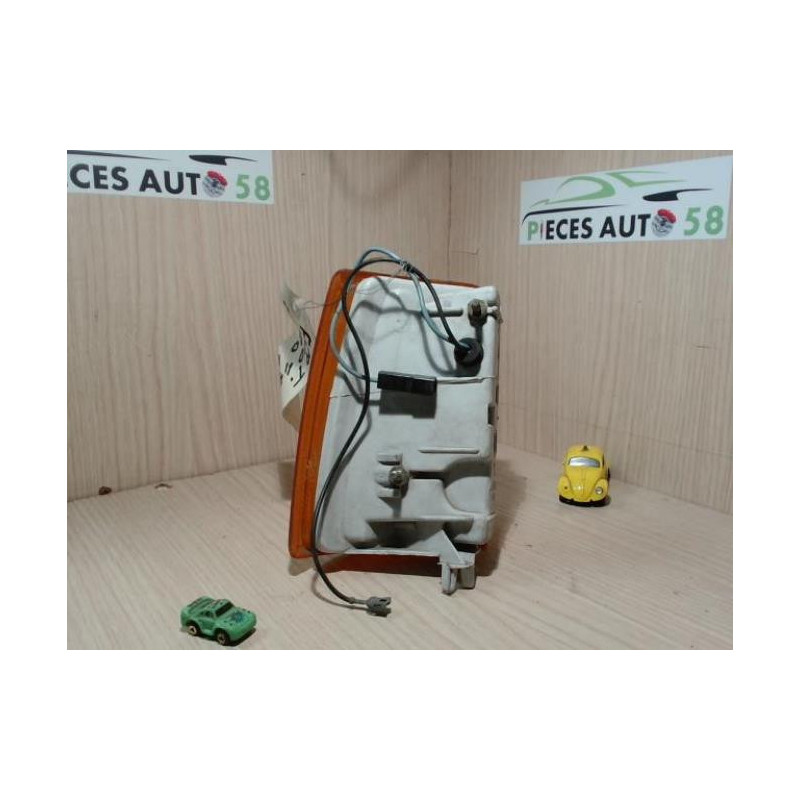 Optique avant secondaire gauche (feux)(clignotant) FIAT UNO PHASE 1 d’occasion