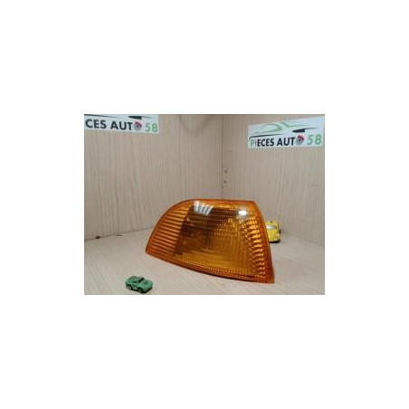 Optique avant secondaire droit (feux)(clignotant) FIAT  d’occasion
