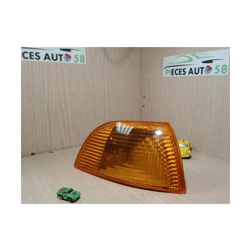 Optique avant secondaire droit (feux)(clignotant) FIAT  d’occasion