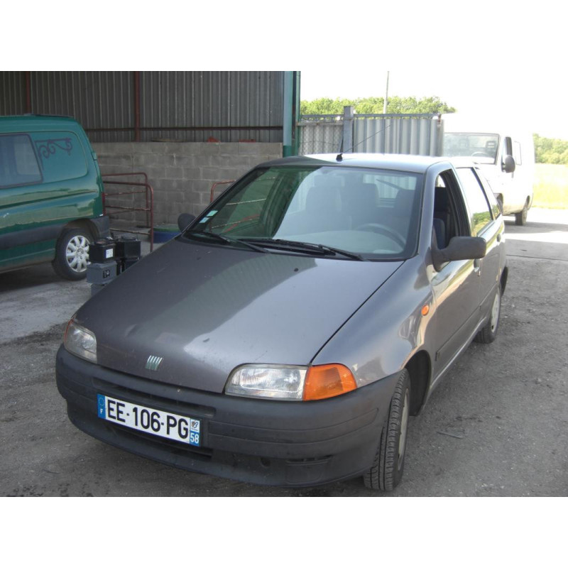 Optique avant secondaire droit (feux)(clignotant) FIAT  d’occasion