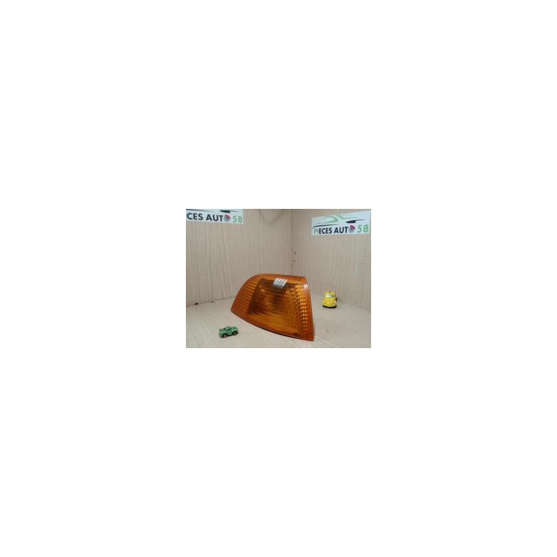 Optique avant secondaire droit (feux)(clignotant) FIAT  d’occasion