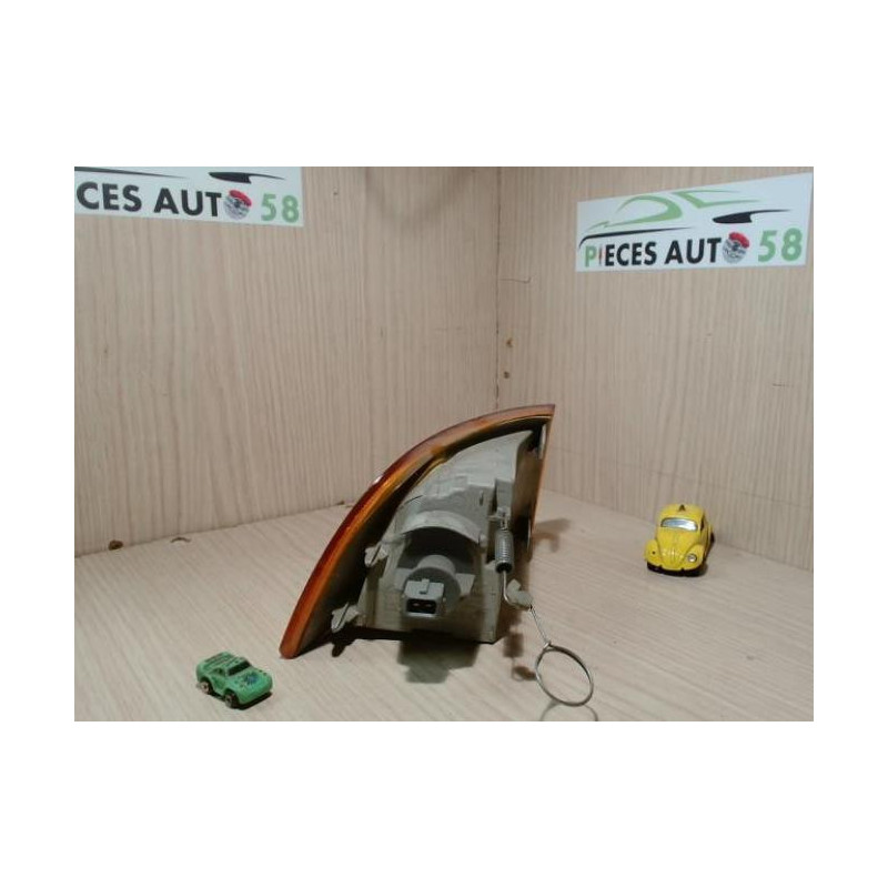 Optique avant secondaire gauche (feux)(clignotant) FIAT  d’occasion