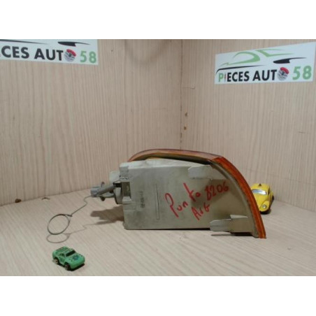 Optique avant secondaire gauche (feux)(clignotant) FIAT  d’occasion