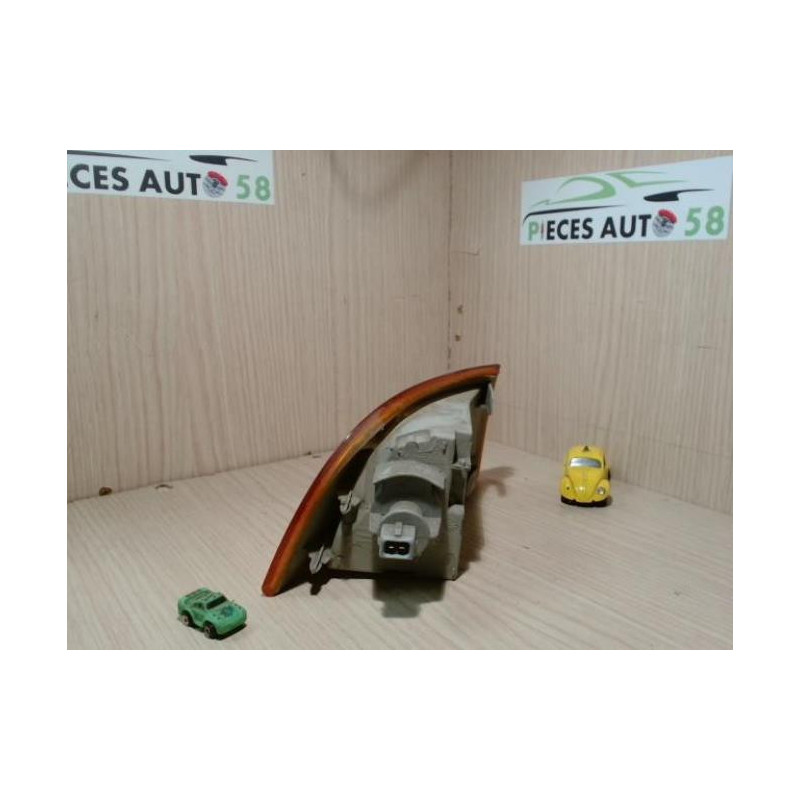Optique avant secondaire gauche (feux)(clignotant) FIAT  d’occasion