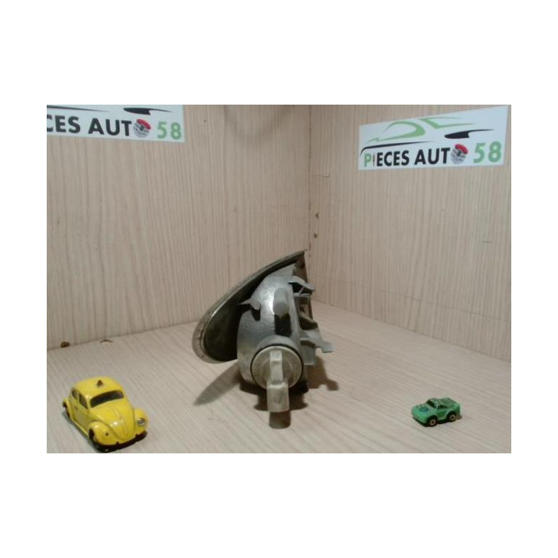 Optique avant secondaire gauche (feux)(clignotant) RENAULT  d’occasion