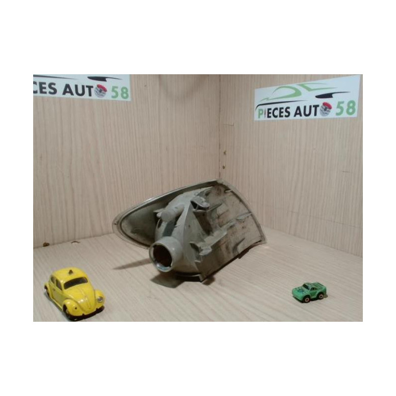 Optique avant secondaire gauche (feux)(clignotant) RENAULT  d’occasion