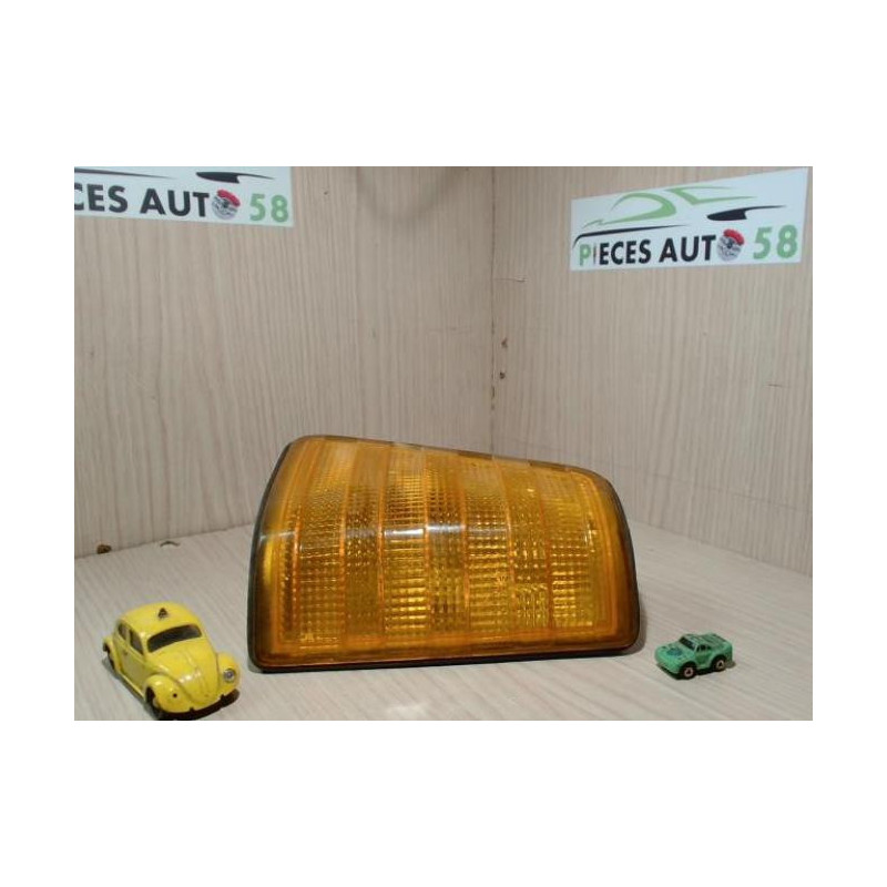 Optique avant secondaire droit (feux)(clignotant) MERCEDES  d’occasion