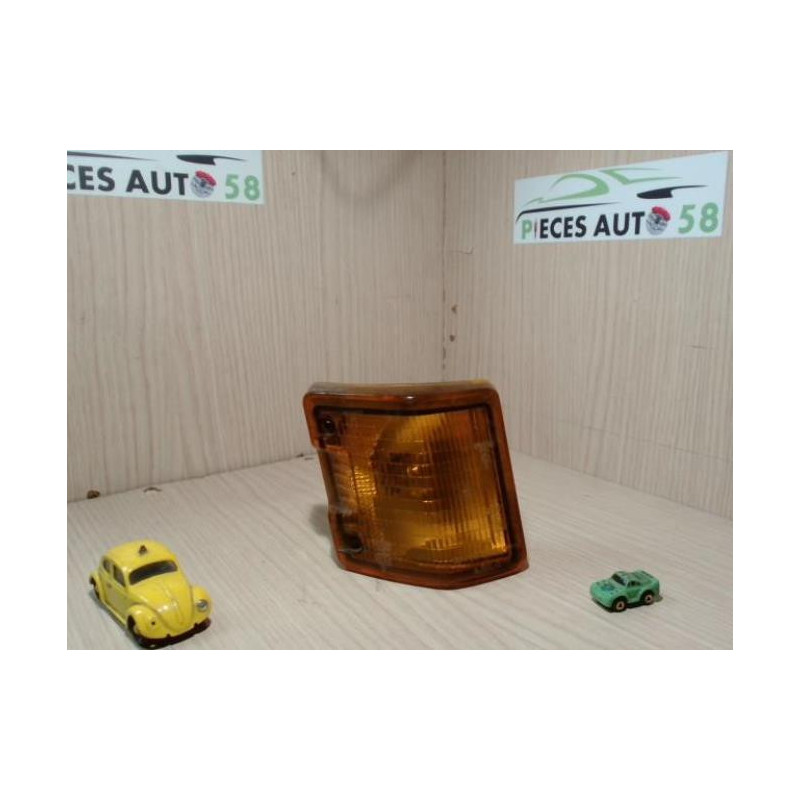 Optique avant secondaire gauche (feux)(clignotant) VOLKSWAGEN  d’occasion