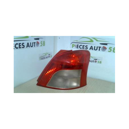 Feu arriere principal droit (feux) TOYOTA YARIS 2 PHASE 1 d’occasion