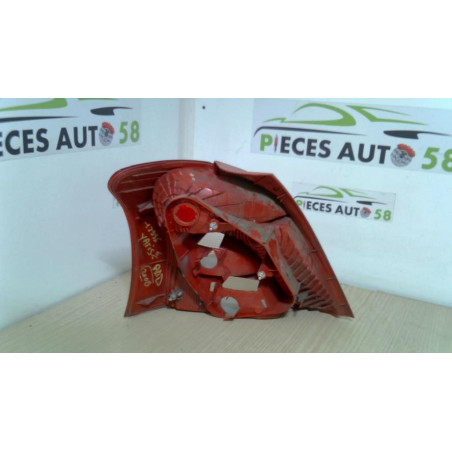 Feu arriere principal droit (feux) TOYOTA YARIS 2 PHASE 1 d’occasion