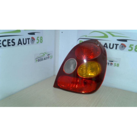 Feu arriere principal droit (feux) TOYOTA 2.0 D XL d’occasion