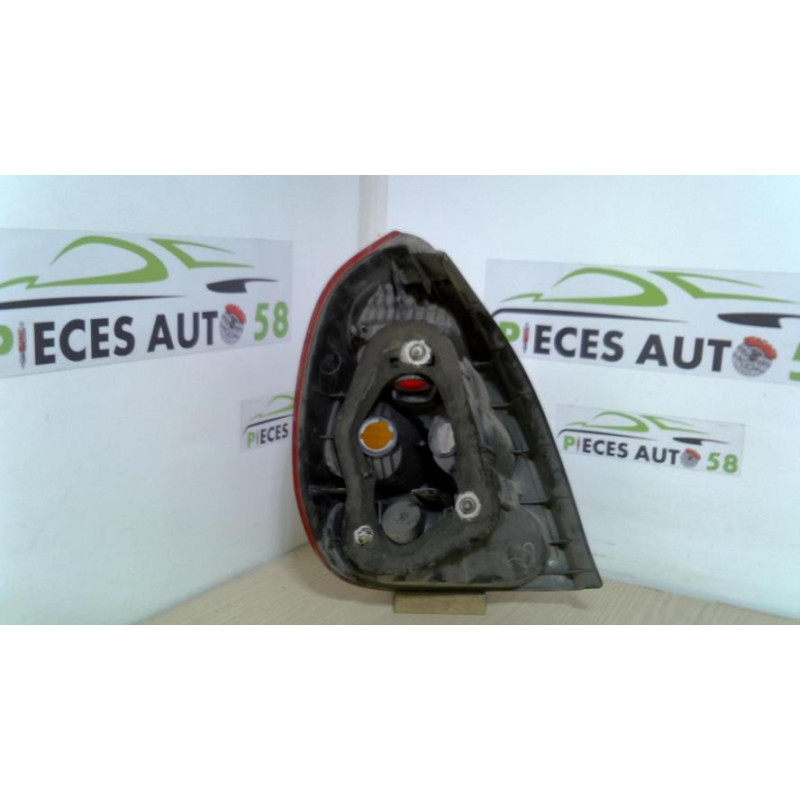 Feu arriere principal droit (feux) TOYOTA 2.0 D XL d’occasion