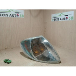 Optique avant secondaire droit (feux)(clignotant) RENAULT  d’occasion