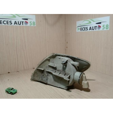 Optique avant secondaire droit (feux)(clignotant) RENAULT  d’occasion