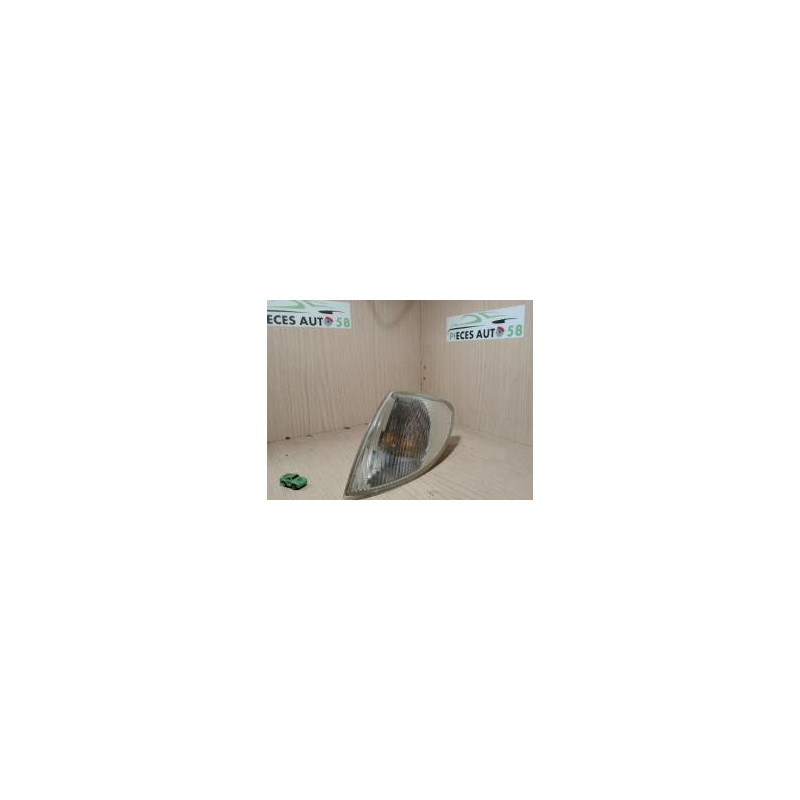 Optique avant secondaire gauche (feux)(clignotant) RENAULT SCENIC 1 PHASE 1 d’occasion