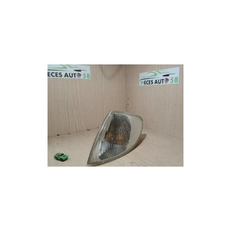 Optique avant secondaire gauche (feux)(clignotant) RENAULT SCENIC 1 PHASE 1 d’occasion