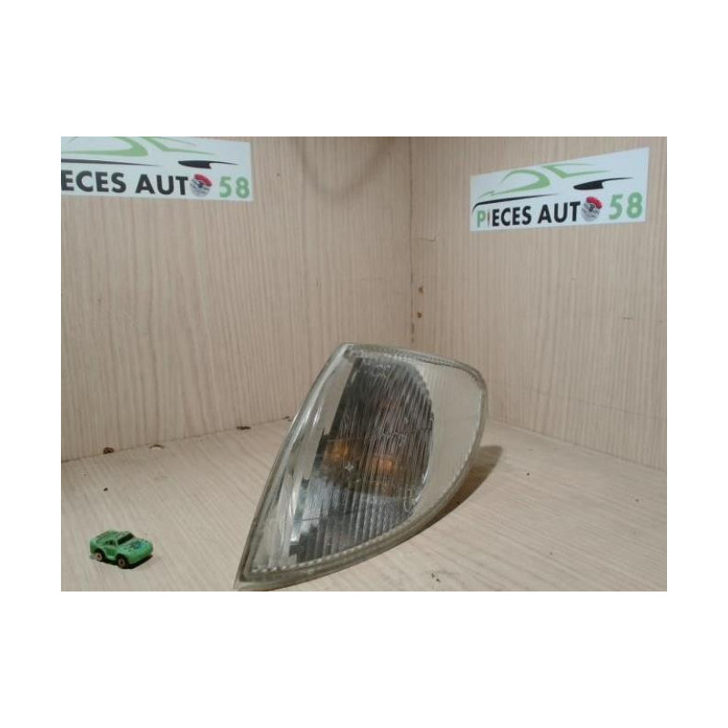 Optique avant secondaire gauche (feux)(clignotant) RENAULT SCENIC 1 PHASE 1 d’occasion