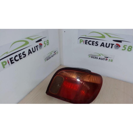 Feu arriere principal droit (feux) TOYOTA YARIS 1 PHASE 2 d’occasion