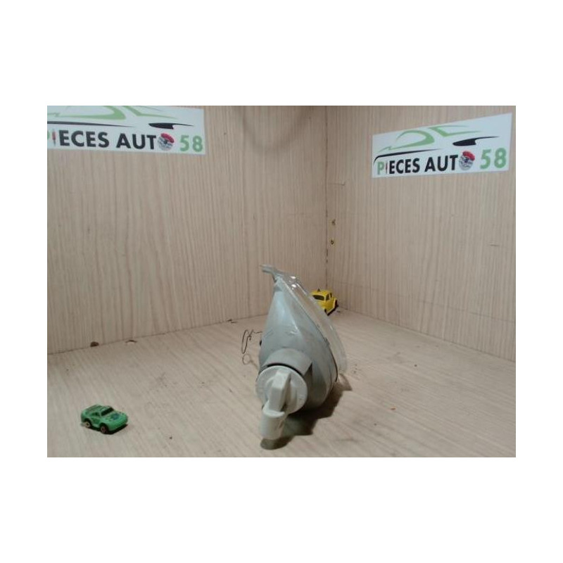 Optique avant secondaire gauche (feux)(clignotant) RENAULT  d’occasion