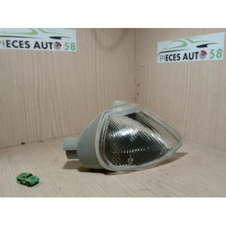 Optique avant secondaire droit (feux)(clignotant) RENAULT  d’occasion