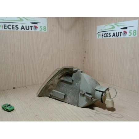 Optique avant secondaire gauche (feux)(clignotant) RENAULT  d’occasion