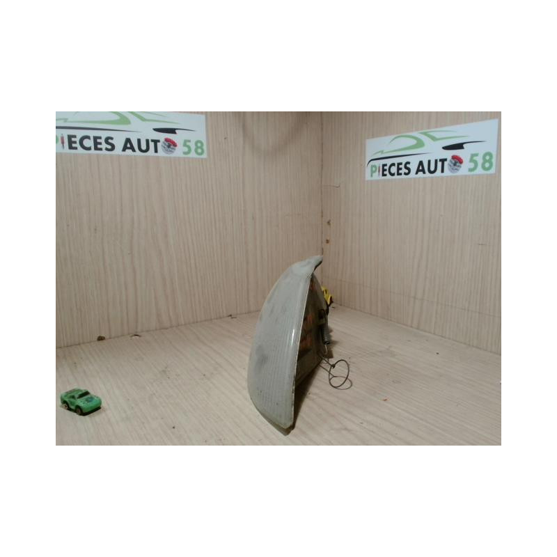 Optique avant secondaire gauche (feux)(clignotant) RENAULT  d’occasion