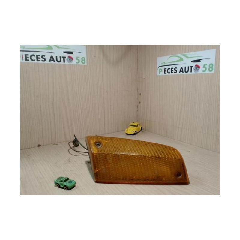 Optique avant secondaire gauche (feux)(clignotant) BMW  d’occasion