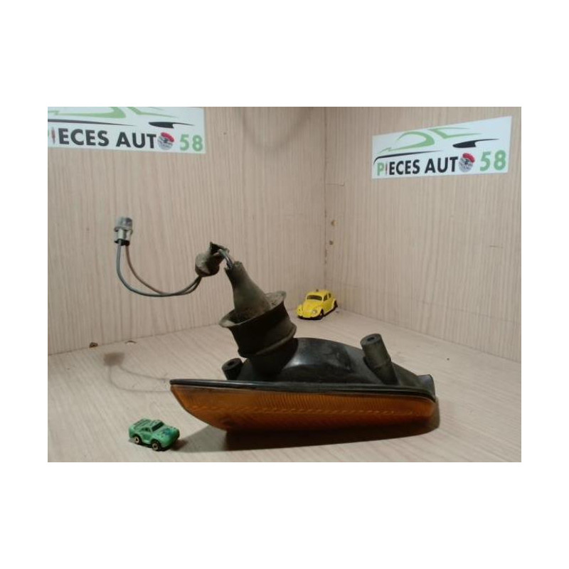 Optique avant secondaire gauche (feux)(clignotant) BMW  d’occasion