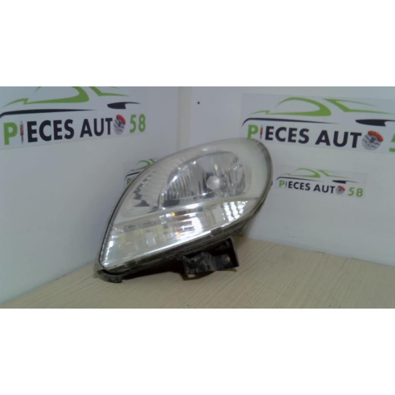 Optique avant principal gauche (feux)(phare) RENAULT KANGOO 1 PHASE 2 d’occasion