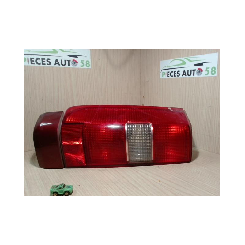 Feu arriere principal gauche (feux) VOLVO 850 PHASE 2 BREAK d’occasion