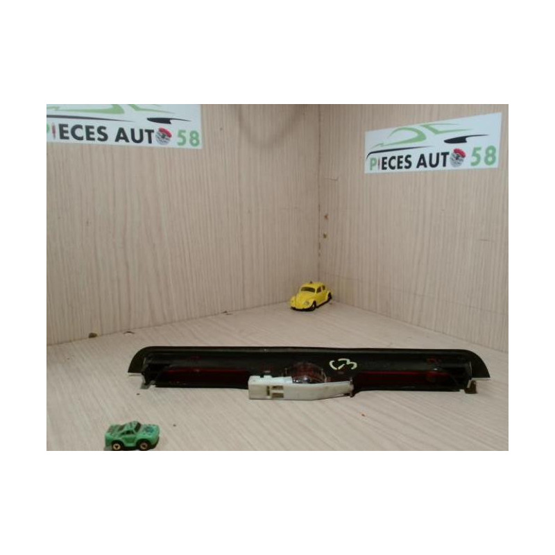 Feu arriere stop central CITROEN C3 1 PHASE 1 d’occasion