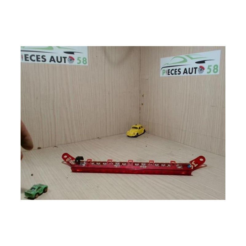 Feu arriere stop central BMW SERIE 1 E87 PHASE 2 d’occasion