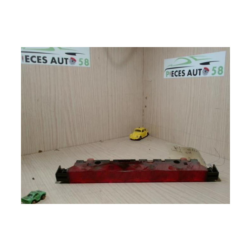 Feu arriere stop central PEUGEOT 407 PHASE 1 d’occasion