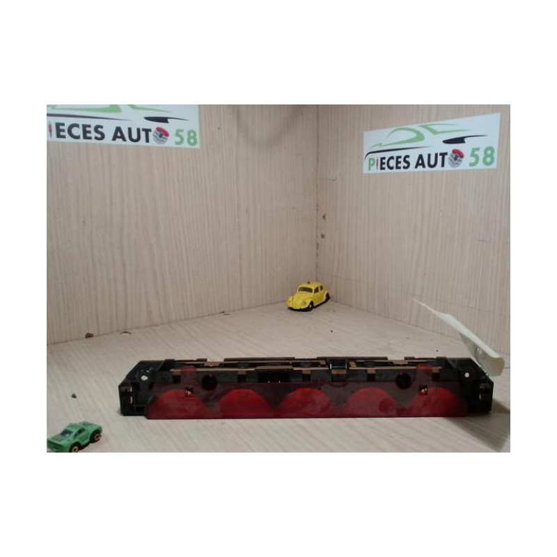 Feu arriere stop central PEUGEOT 407 PHASE 1 d’occasion