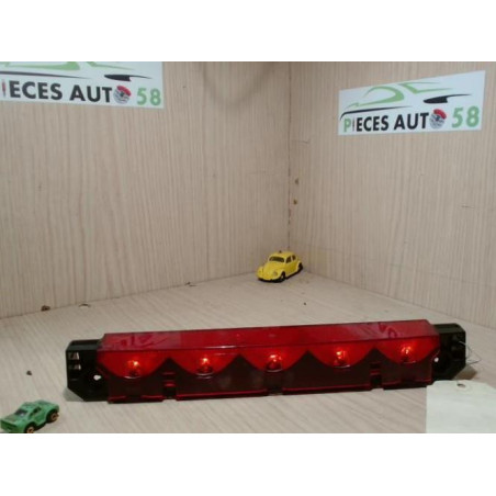 Feu arriere stop central PEUGEOT 407 PHASE 1 d’occasion