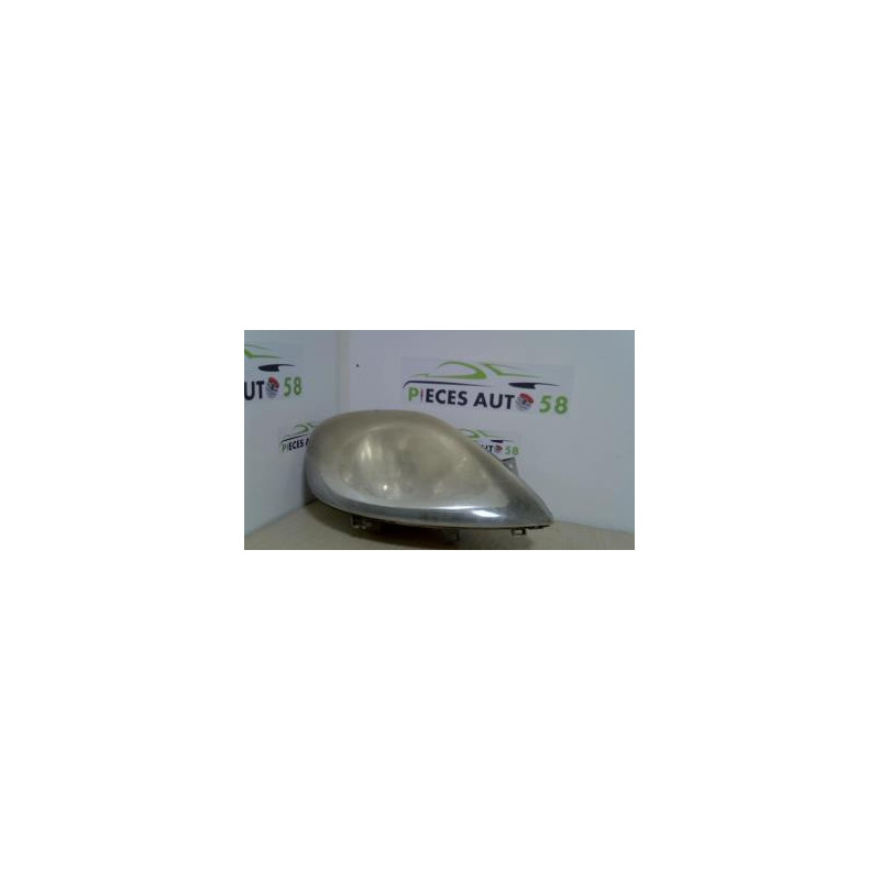 Optique avant principal droit (feux)(phare) RENAULT TRAFIC 2 PHASE 1 d’occasion